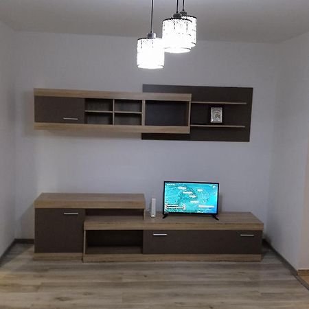 4 Rooms Apartment Tulcea Exterior photo