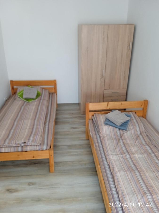 4 Rooms Apartment Tulcea Exterior photo