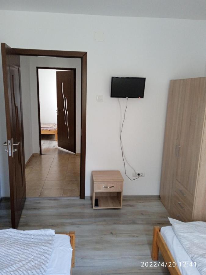 4 Rooms Apartment Tulcea Exterior photo