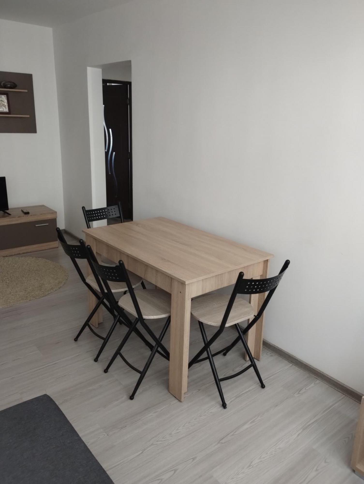 4 Rooms Apartment Tulcea Exterior photo