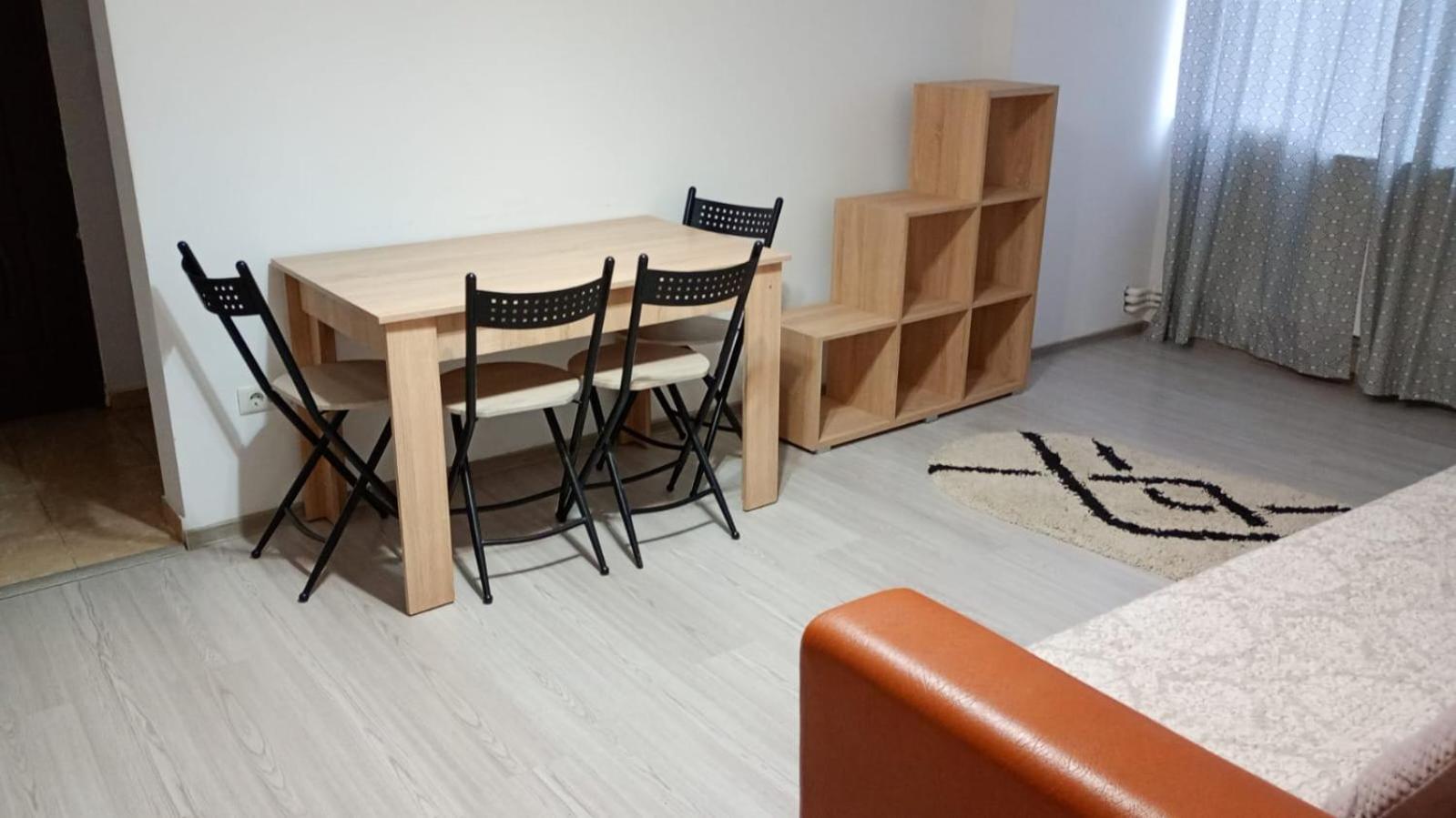 4 Rooms Apartment Tulcea Exterior photo
